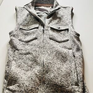 The Normal Brand Heathered Gray Zip Front Vest | Casual Utility Style